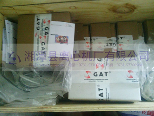 原装进口双级活塞推料离心机用介质输送器